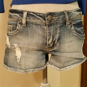 Mudd denim shorts size 9